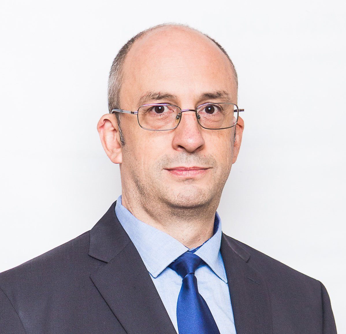 Dragos Vinereanu Dragos Vinereanu